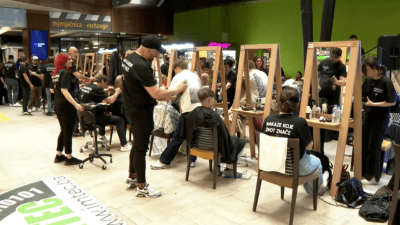 Najlakše nas ujedine teški trenuci: 60 frizera iz BiH i regije šišalo u Sarajevu za liječenje kolege Mustafe Kolića