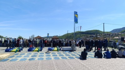 U Vlasenici klanjana dženaza za šest žrtava agresije na BiH: Opomena i poziv na istinu i pravdu