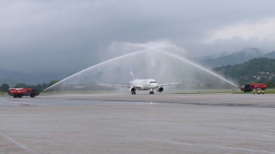 Na Međunarodnom aerodromu Sarajevo dočekan prvi avion na relaciji Berlin – Sarajevo