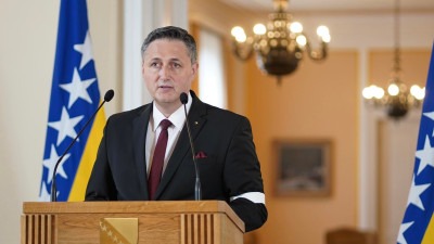 Bećirović: Dan bijelih traka je podsjetnik na počinjene ratne zločine i zločine protiv čovječnosti