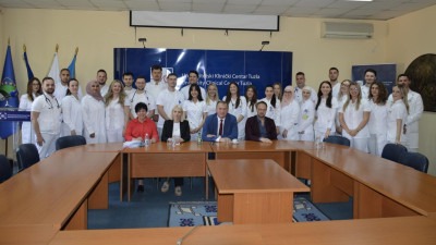 Foto: Investicija u budućnost: UKC Tuzla dodijelio 59 specijalizacija, upriličen prijem za drugu grupu mladih ljekara