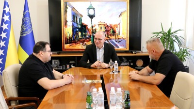 Foto: Lugavić razgovarao s predstavnicima PREC-a
