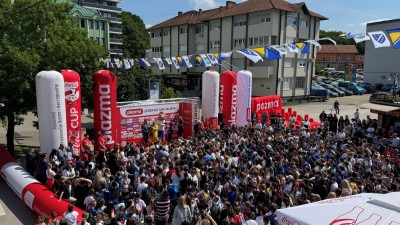 Foto: U Kalesiji zapaljen plamen ‘Sportskih igara mladih’