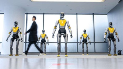 Trećina japanskih kompanija koristi ili razmatra AI robote, transportna industrija prednjači