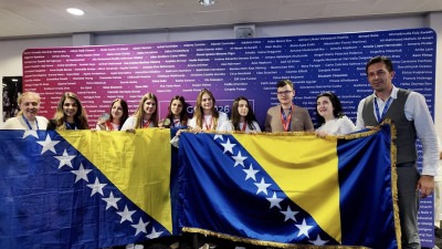 Foto: Pet medalja za bh. učenike na međunarodnoj olimpijadi nauke i inovacija u Londonu