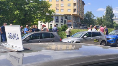 Ministarstvo obrazovanja i nauke TK: ‘Bojkot informacionog sistema od strane pojedinih autoškola može ugroziti postupak polaganja vozačkog ispita vaše djece’