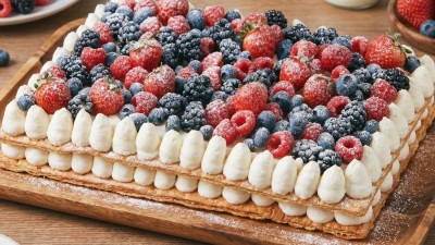 Izgleda predobro, a još je boljeg okusa. Jednostavan mille-feuille s bobičastim voćem