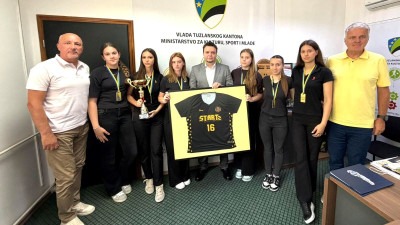 Ministar Gazdić primio nove članice Premijer lige BiH u košarci za žene –  KK STARTz