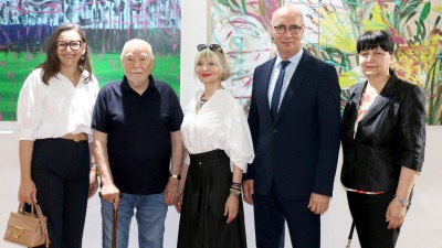 Foto: Mostovi koje gradi umjetnost: U Tuzli otvorena izložba hrvatske umjetnice Saše Mesić posvećena miru i pomirenju