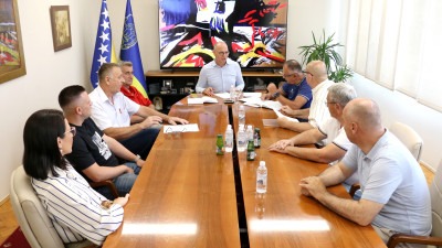 Foto: Predstavnici mjesnih zajednica Novi Grad I i Novi Grad II razgovarali s gradonačelnikom Lugavićem
