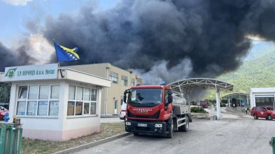 Foto: Gori deponija Uborak kod Mostara, stanje kritično