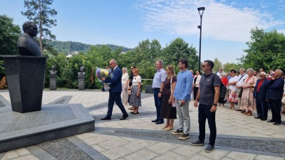 Foto: U Tuzli obilježena 85. godišnjica Dana ustanka naroda i narodnosti Bosne i Hercegovine
