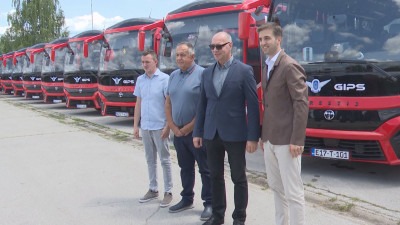 Video/Foto: GIPS Tuzla obnavlja javni prijevoz: Prvih deset novih minibusa spremno za saobraćaj, još 15 stiže do kraja jula