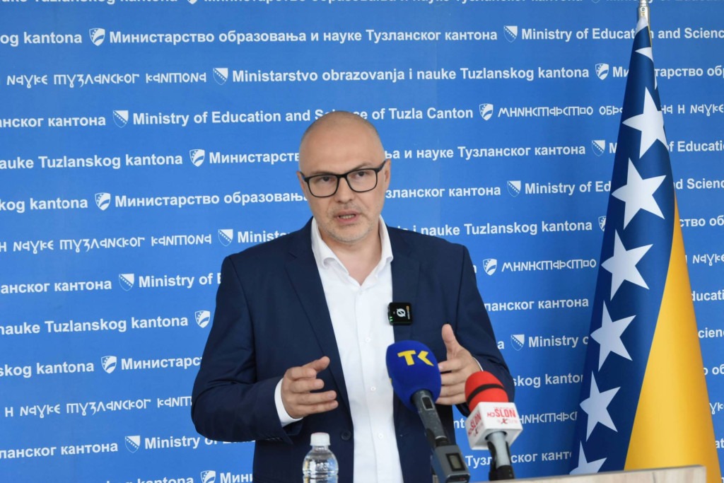 Ministar Omerović: Uspostavljanjem zakonitog i transparentnog sistema do veće sigurnosti u saobraćaju TK