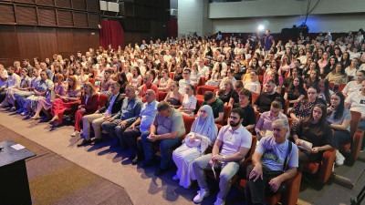 Foto: Vlada TK pokazala da znanje nagrađuje, a žrtvu ne zaboravlja