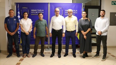 Foto: Gradonačelnik Lugavić razgovarao s predstavnicima Savjeta MZ Solana o budućem unapređenju infrastrukture