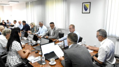 Vlada TK odobrila 127.039 KM za podršku održivom povratku; Korekcije dosadašnjih cijena lijekova