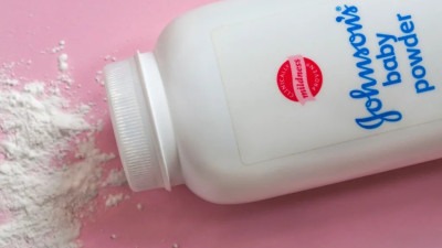 Johnson & Johnson nudi milijarde dolara za okončanje desetine hiljada tužbi da njihov puder uzrokuje rak