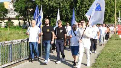 Tuzla: Najavljena mirna šetnja ‘8372 koraka za Srebrenicu’