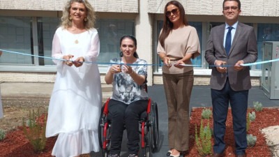Foto: Svečano pušten u rad lift/platforma za osobe sa invaliditetom u Domu zdravlja Tuzla