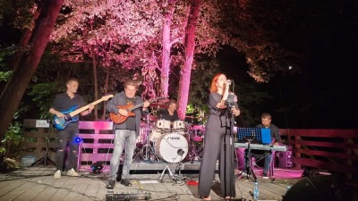 Video: Revijalni orkestar BKC TK donio svježinu na tuzlansku muzičku scenu