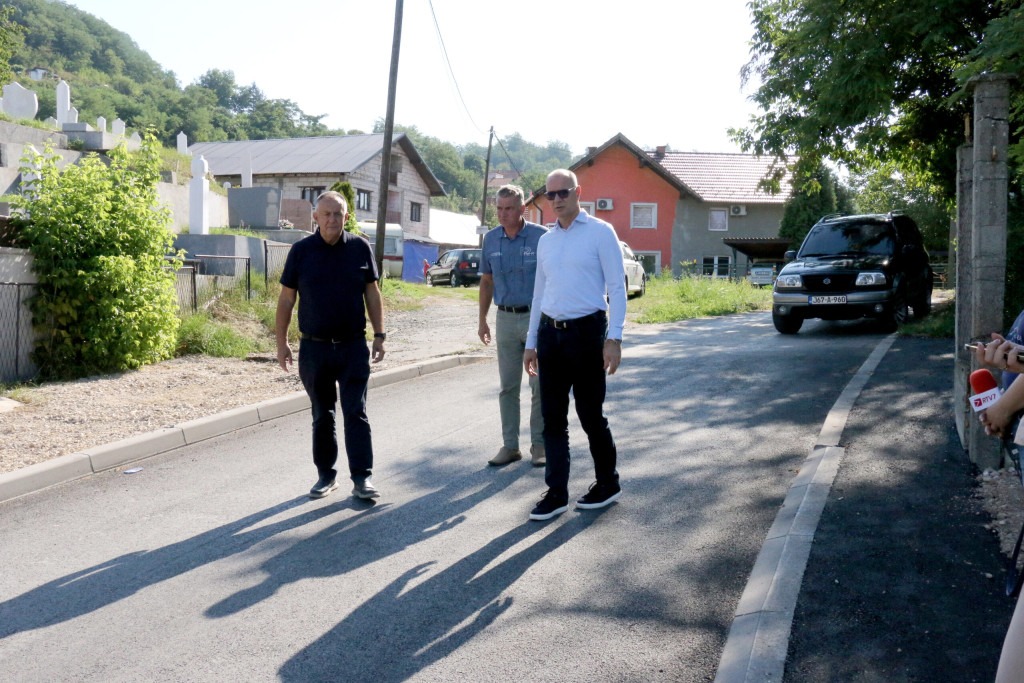 Foto: Završena prva faza sanacije saobraćajnice u ulici Borić u Tuzli