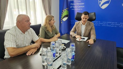 Foto: Od septembra osnovica egzistencijalne naknade raste sa 7 na 8 KM u TK