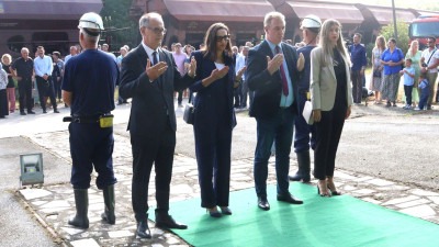 Foto: Delegacija Grada Tuzle odala počast rudarima stradalim u nesreći u jami Dobrnja-Jug