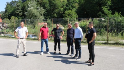 Foto/Tuzla: Mjesna zajednica Solana dobila uređeni sportski teren