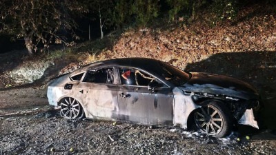 Zapaljen automobil poslanika u Skupštini Senada Hubjera