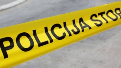 Tragedija kod Banovića: U sudaru automobila i autobusa jedna osoba smrtno stradala