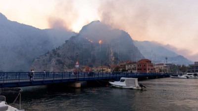 Na požarištu kod Omiša pronađeno tijelo; KBC Split: Nakon požara hospitalizirano 14 pacijenata, sedam na respiratoru