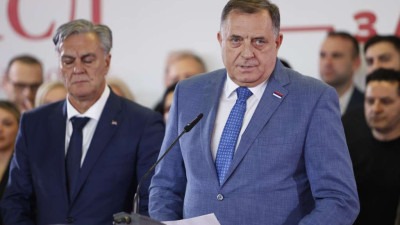 Američki kongresmeni traže sankcije zbog pritiska na autore izvještaja o negiranju genocida u Srebrenici
