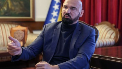 Isak: Na potezu je Ministarstvo zdravstva da pravno reguliše pitanja promjene spola u FBiH