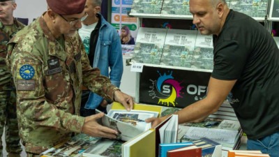 EUFOR na Sajmu knjige u Tuzli predstavio Operaciju Althea