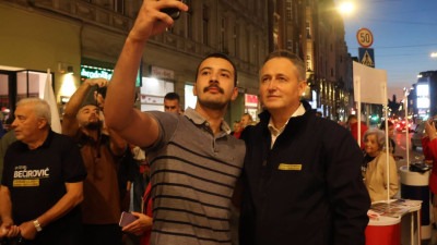 Foto/Ujedinjeni za državu; Bećirović upozorio na najveći problem države: Mladima moramo dati razlog da ostanu u BiH