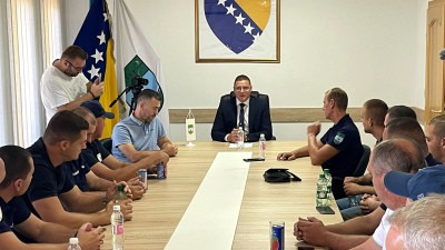 Foto: Kalesija pokazala snagu zajedništva: Zahvalnost svima koji su učestvovali u gašenju požara