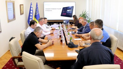 Foto: U Tuzli predstavljeno rješenje za pametno upravljanje infrastrukturom grada
