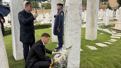 Foto: Odavanjem počasti na Kovačima započele memorijalne aktivnosti povodom 34. godišnjice 2. korpusa
