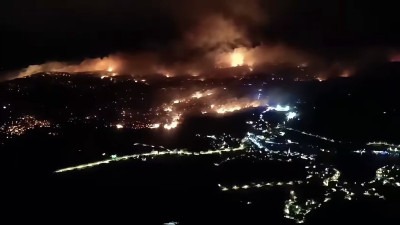 Video/Požar na Braču: Morskim putem evakuisano oko 500 ljudi, kuće odbranjene