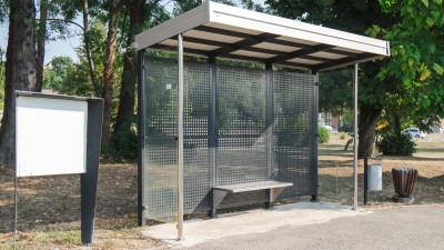 Foto: Tuzla dobija autobuske nadstrešnice na još 16 lokacija
