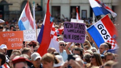 Hiljade građana na protestu u Zagrebu zbog ilegalnog otpada u Gospiću