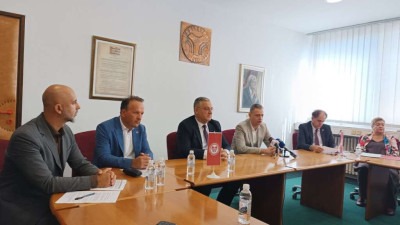 Univerzitet u Tuzli obilježava 50 godina rada: ‘Ponosni na prošlost, gradimo budućnost’