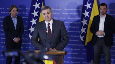 Četrnaest državnih poslanika traži preispitivanje i suspenziju sporazuma Srbije i RS-a