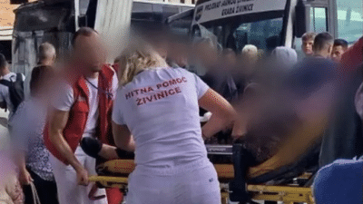 Autobus udario u autobusku stanicu u Živinicama, povrijeđene tri osobe