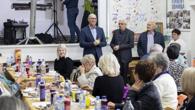 Foto: Gradonačelnik Lugavić prisustvovao obilježavanju devet godina rada Inicijativne grupe ‘Aktivno starenje – Dragunja’