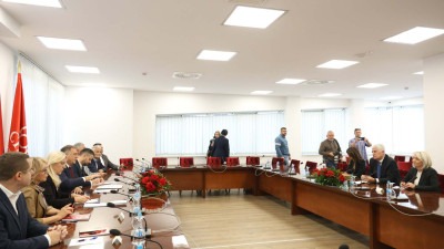 Dodik i Čović nakon sastanka: Bez SNSD-a i HDZ-a nema vlasti, Dodik poručio da s nekima neće razgovarati; Čović: HDZ i SNSD predvodit će političke dogovore u BiH