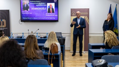 Foto: U Tuzli održan seminar za poslovne žene: Fokus na liderstvo i primjenu vještačke inteligencije
