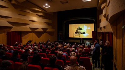 Foto: Pred punom salom Narodnog pozorišta Tuzla svečano otvoren jubilarni 15. Tuzla Film Festival
