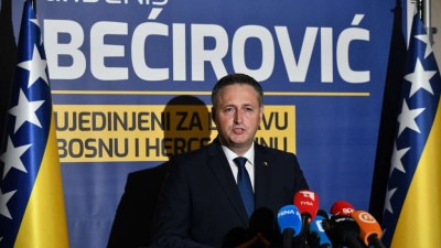 Bećirović proglasio pobjedu: ‘Neću slaviti, želim ostati skroman i odmjeren’